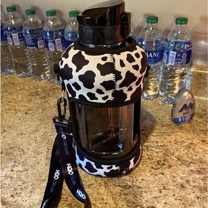 1 Gallon Hydrojug with cow print holster